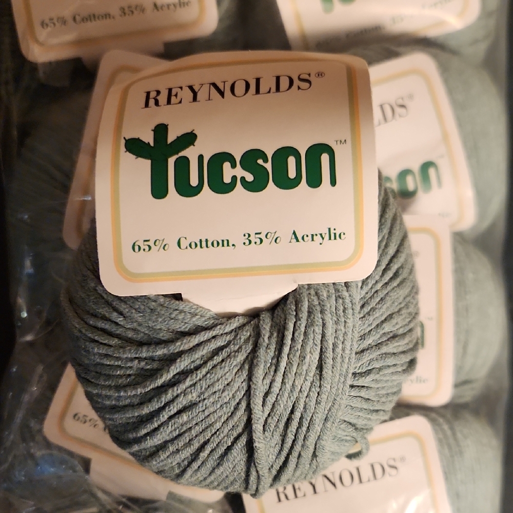 Reynolds Tucson Yarn 11 Balls, NIP, Sage Green